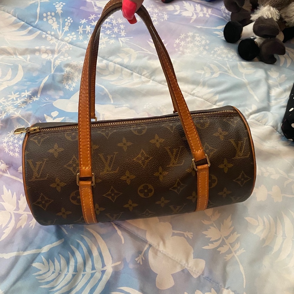 Classic LV Tootsie Roll Bag…